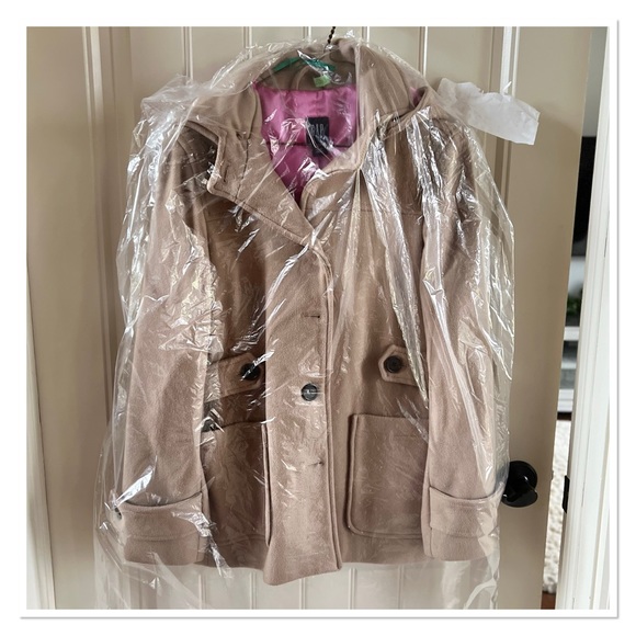 GAP Camel Wool Pea Coat - Picture 10 of 10